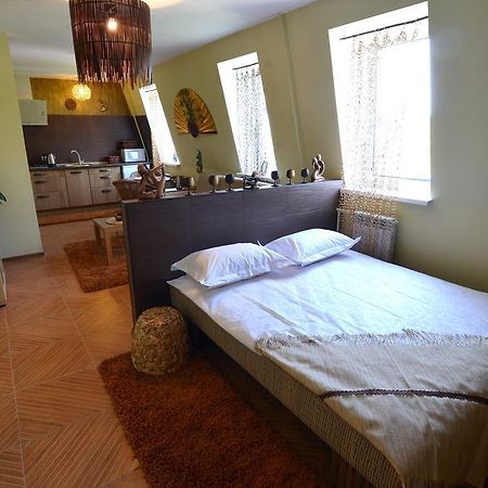 Dragomir Apartments Cherkasy Room photo